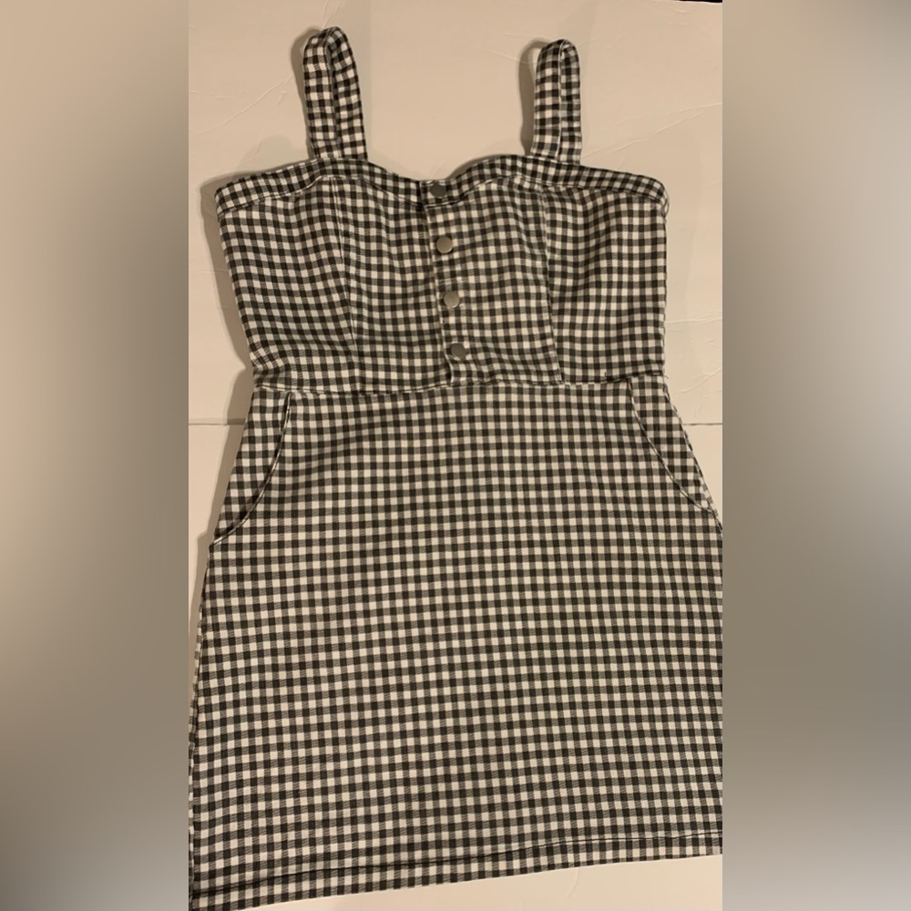 No boundaries/Jr 15-17/sundress/gray and white